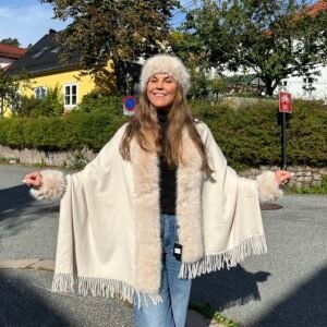 Jackie ullskjerf m/fuskepels